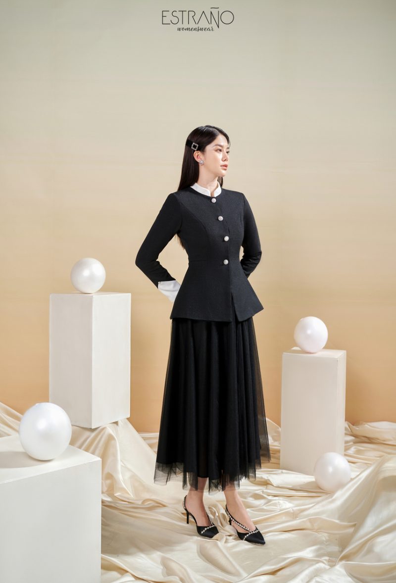 Alternative view of Rachel Set