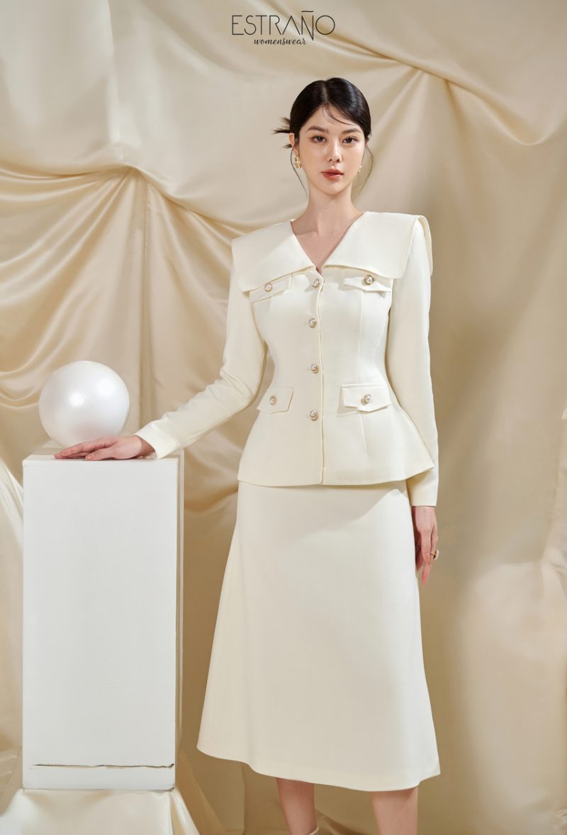 Alternative view of Cathia Set
